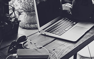 米乐m6官网-湖人客场不敌马刺，遭遇两连败