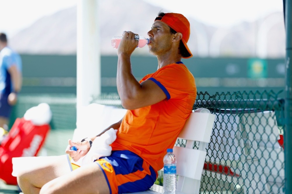 米乐官网m6-激战险胜：球员掀起一场绝地反击的简单介绍